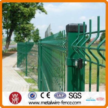 outdoor metal fence